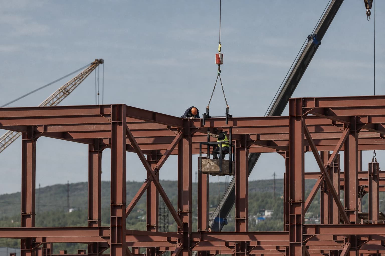 Steel structure under a construction crane